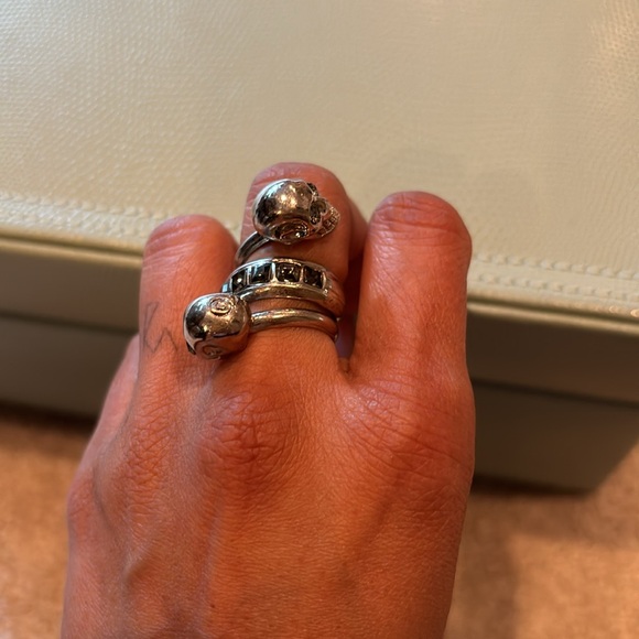 Alexander Mcqueen Crystal Double Skull Ring - Picture 7 of 9